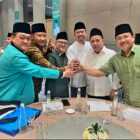 Kompak : Lima Figur saat berebut rekom di surabaya.