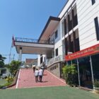 Teks foto : Pegawai Pemkab Pasuruan saat akan diperiksa Kejari Bangil.