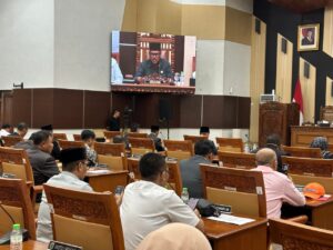 Teks foto : Rapat paripurna rancangan perubahan KUAPPAS di gedung DPRD Raci, Kab Pasuruan